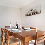 Villa Rosa Com Piscina E Jacuzzi
