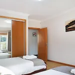 Rosa Com Piscina E Jacuzzi Villa *