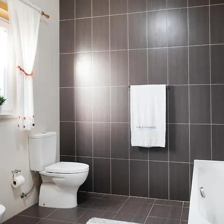 Rosa Com Piscina E Jacuzzi Villa *